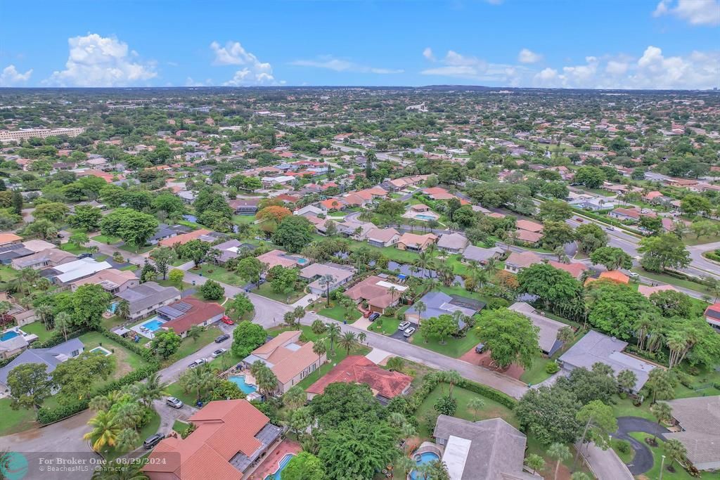 For Sale: $650,000 (4 beds, 2 baths, 2114 Square Feet)