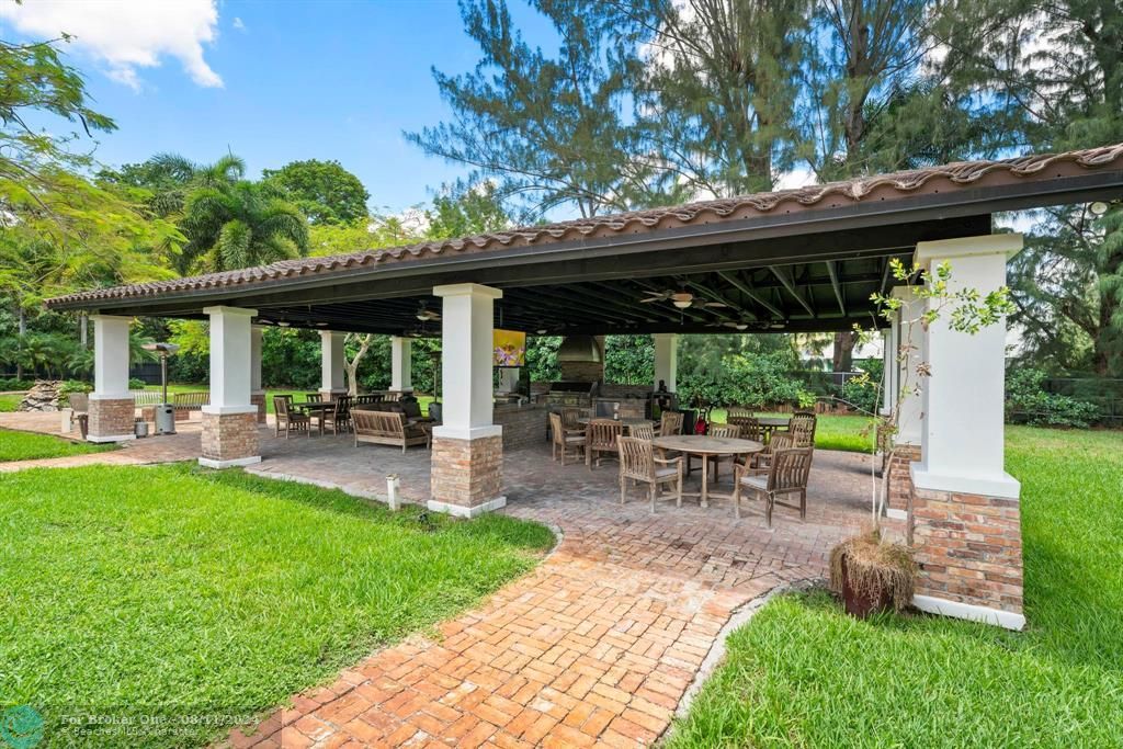 En Venta: $3,750,000 (6 camas, 6 baños, 6035 Pies cuadrados)