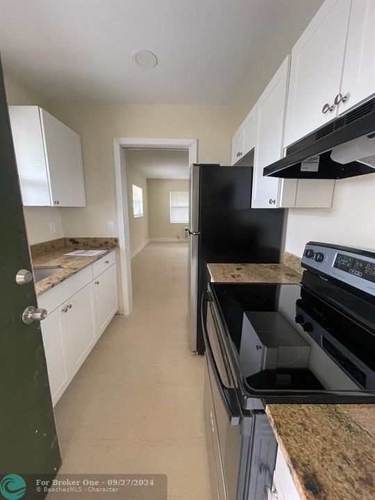 Recently Rented: $1,700 (1 beds, 1 baths, 640 Square Feet)