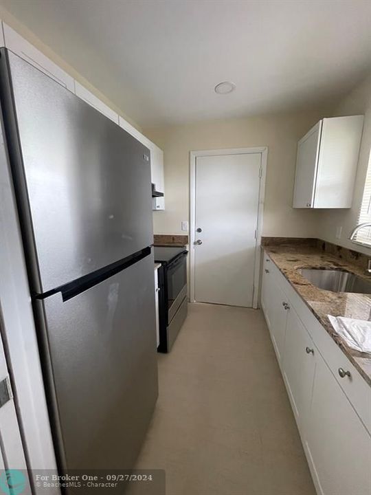 Recently Rented: $1,700 (1 beds, 1 baths, 640 Square Feet)