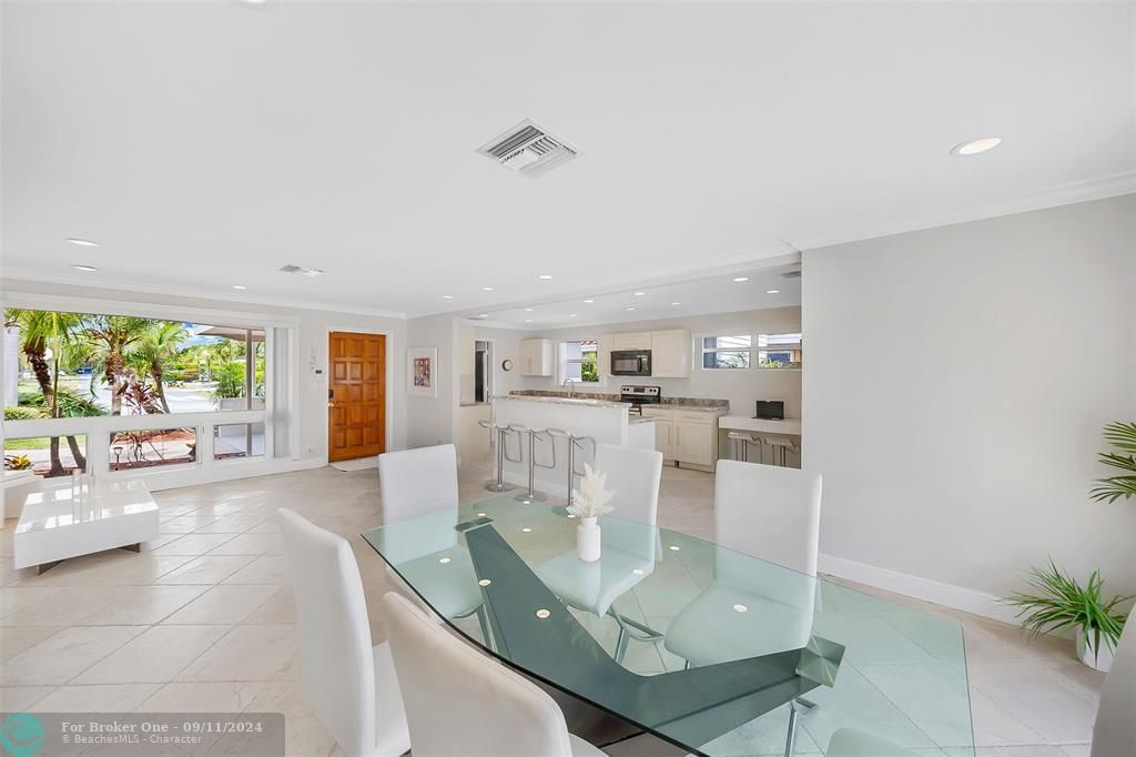 Recently Sold: $1,095,000 (3 beds, 2 baths, 1709 Square Feet)