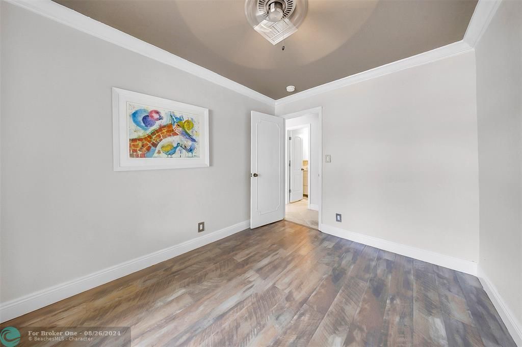 Recently Sold: $1,095,000 (3 beds, 2 baths, 1709 Square Feet)