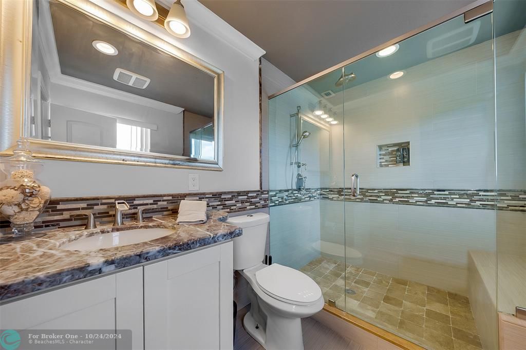 Recently Sold: $1,095,000 (3 beds, 2 baths, 1709 Square Feet)