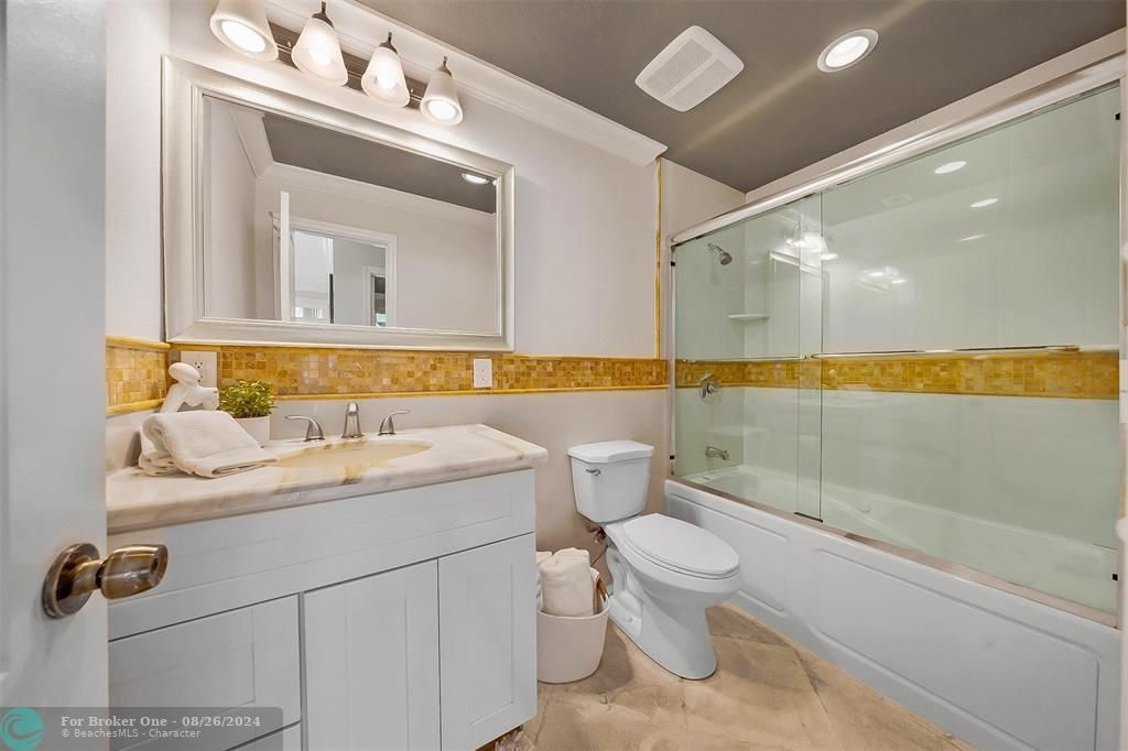 Recently Sold: $1,095,000 (3 beds, 2 baths, 1709 Square Feet)