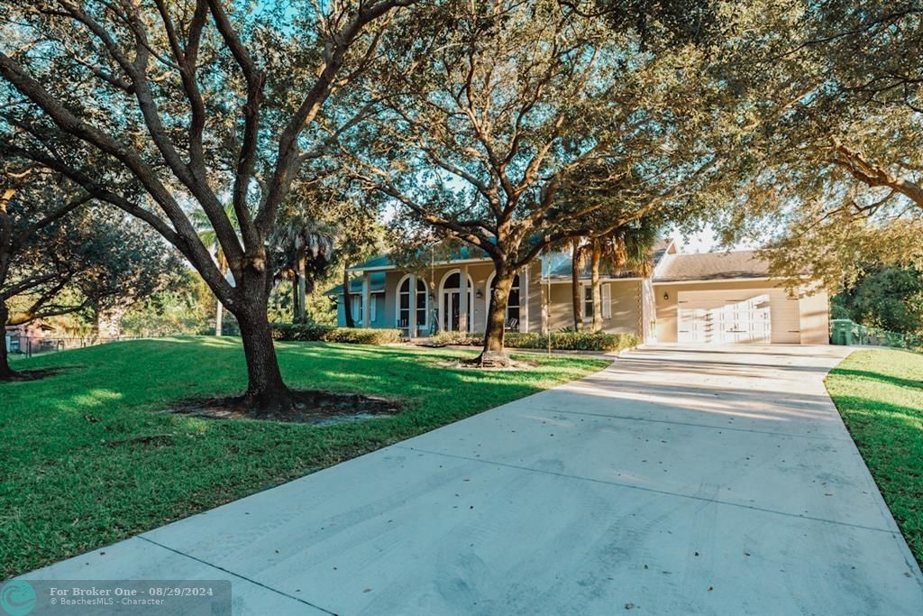 Active With Contract: $1,250,000 (4 beds, 2 baths, 2209 Square Feet)