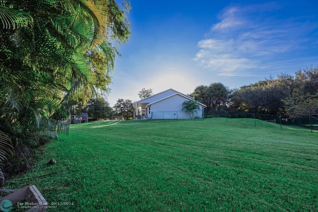 Active With Contract: $1,250,000 (4 beds, 2 baths, 2209 Square Feet)