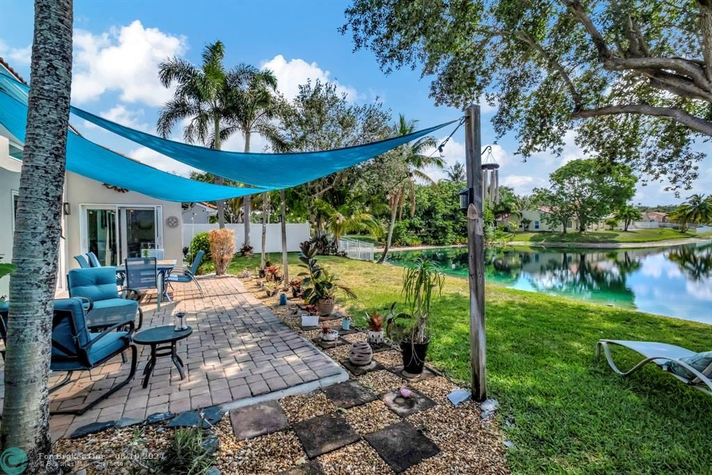 Recently Sold: $725,000 (3 beds, 2 baths, 1632 Square Feet)