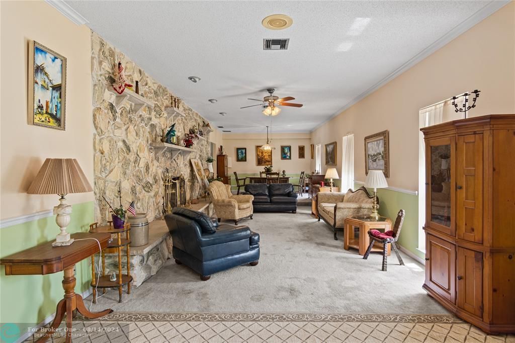 Recently Sold: $619,000 (5 beds, 2 baths, 2982 Square Feet)