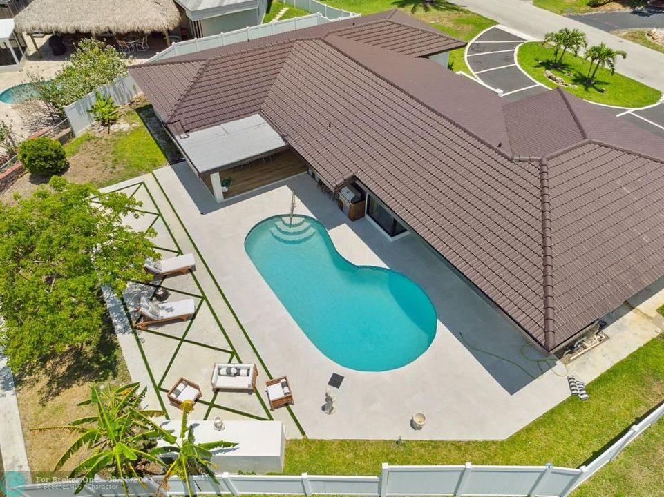 En Venta: $1,950,000 (4 camas, 3 baños, 2194 Pies cuadrados)