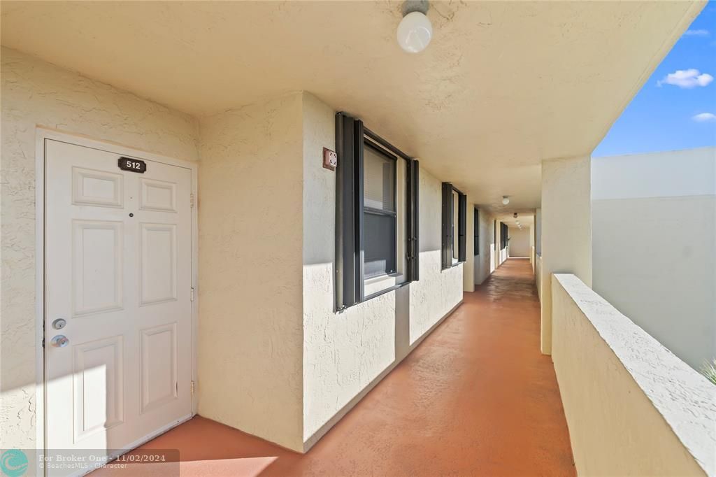 For Rent: $2,800 (2 beds, 2 baths, 1191 Square Feet)