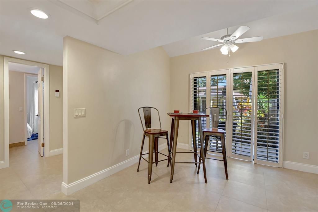 Active With Contract: $475,000 (3 beds, 2 baths, 1836 Square Feet)