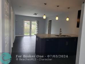 For Sale: $2,850 (3 beds, 2 baths, 1680 Square Feet)
