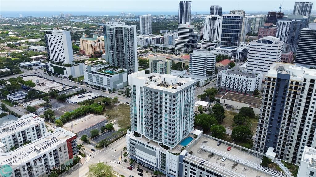 Active With Contract: $635,000 (2 beds, 2 baths, 1294 Square Feet)