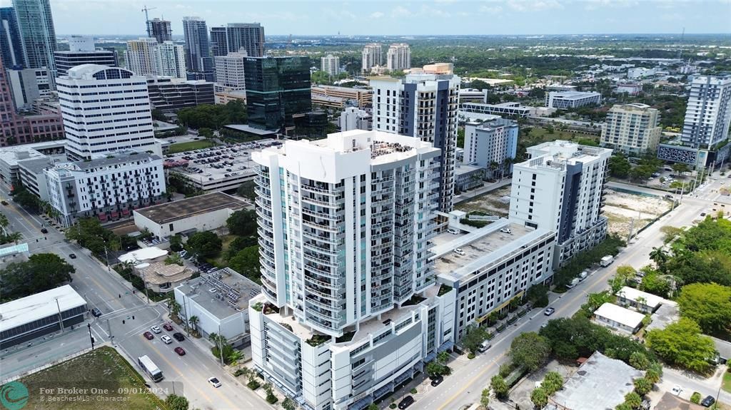 Active With Contract: $635,000 (2 beds, 2 baths, 1294 Square Feet)