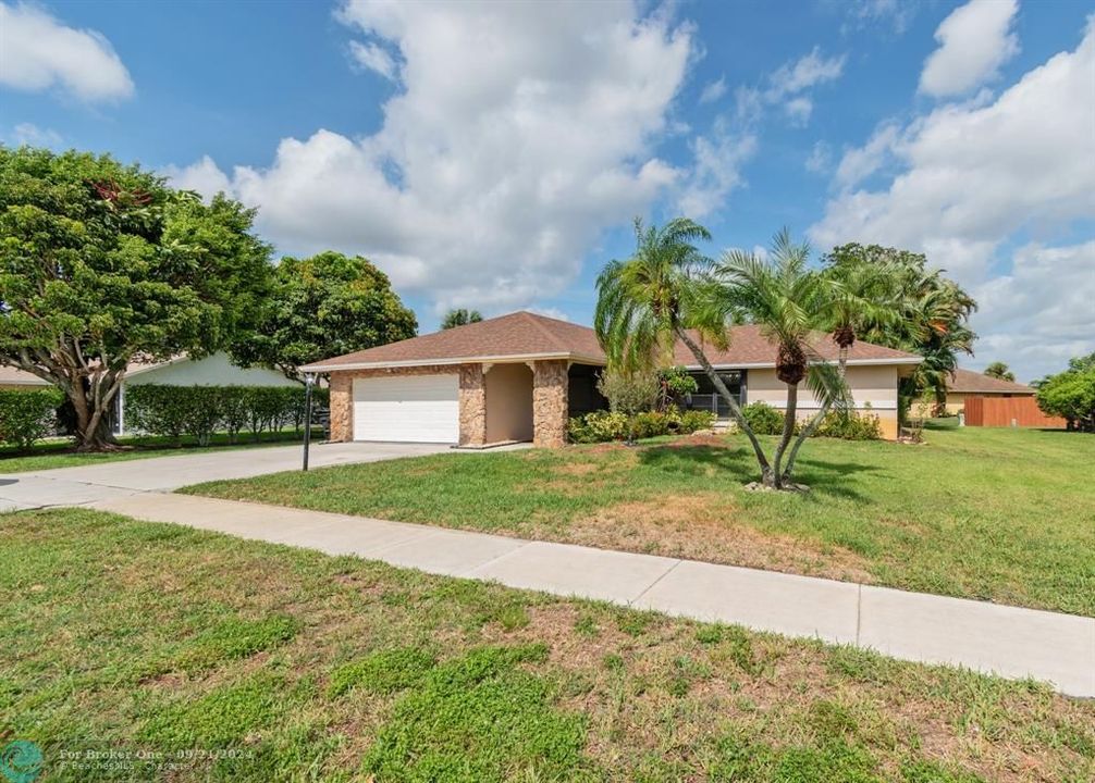 For Sale: $497,900 (3 beds, 2 baths, 1456 Square Feet)