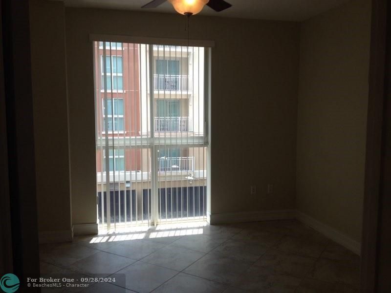 Recently Rented: $2,350 (1 beds, 1 baths, 770 Square Feet)