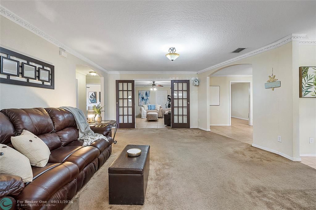 For Sale: $869,500 (5 beds, 2 baths, 3544 Square Feet)