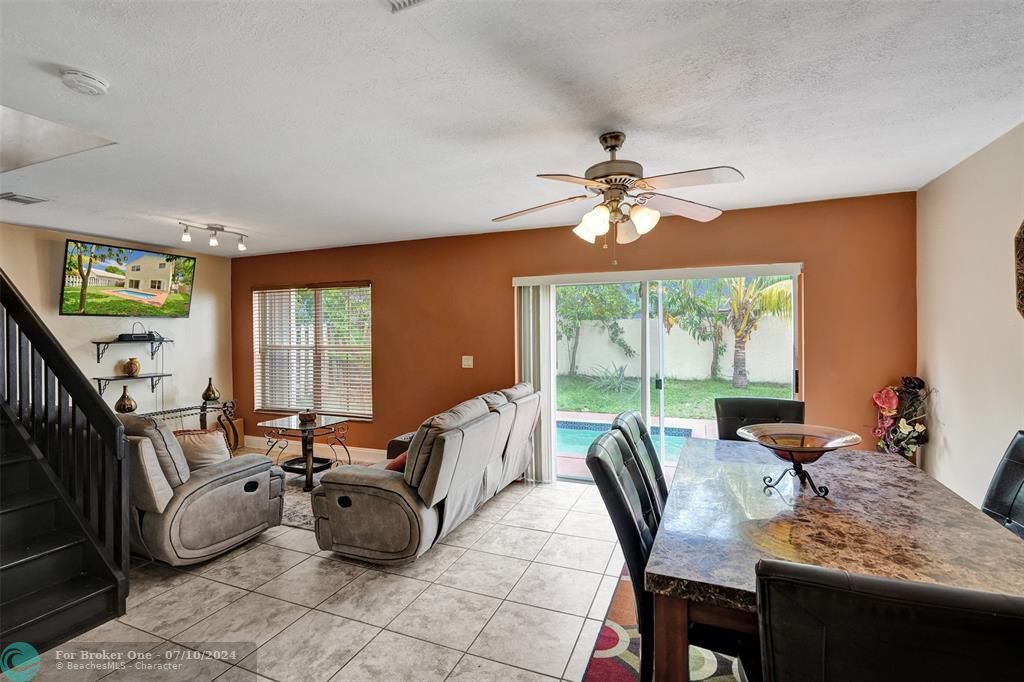 Active With Contract: $450,000 (3 beds, 2 baths, 1270 Square Feet)