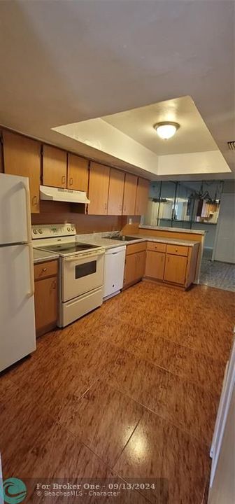 For Rent: $2,590 (3 beds, 2 baths, 1640 Square Feet)