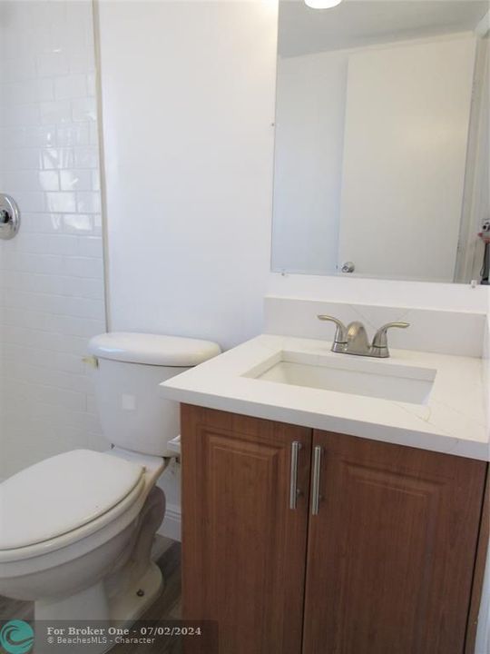 Active With Contract: $2,500 (3 beds, 2 baths, 1050 Square Feet)