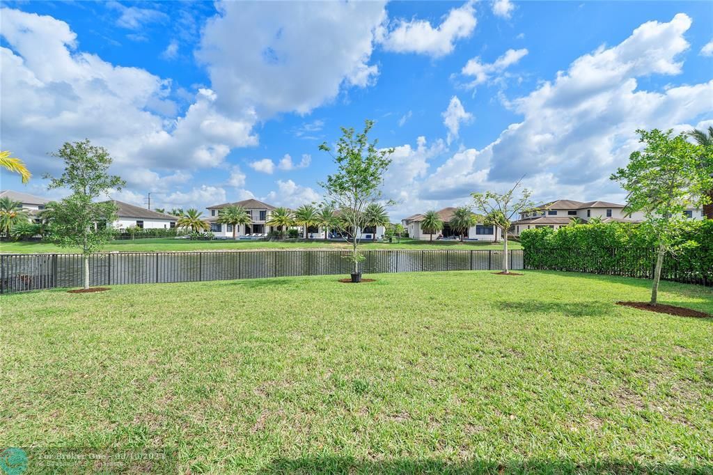 Active With Contract: $1,124,500 (4 beds, 3 baths, 2970 Square Feet)