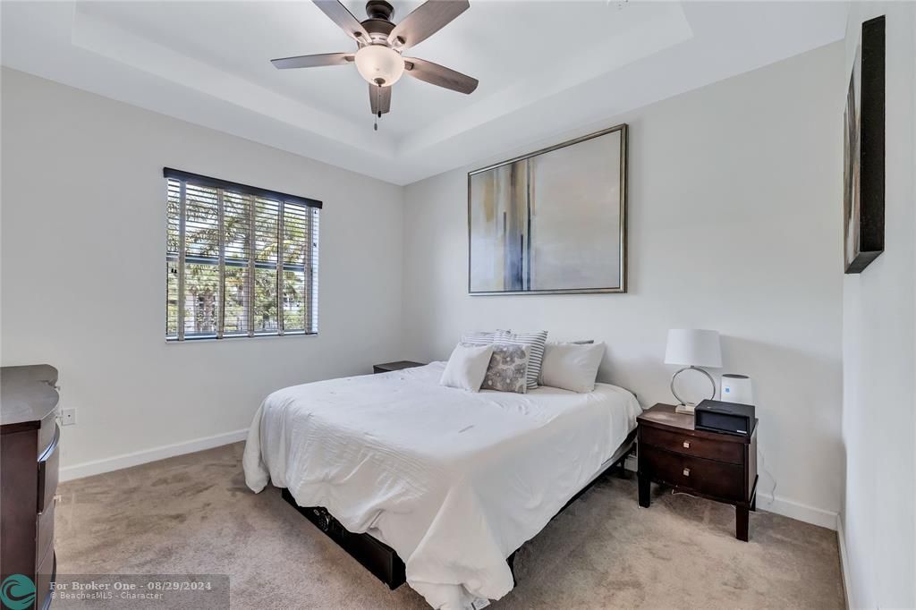 Active With Contract: $465,000 (3 beds, 2 baths, 1363 Square Feet)