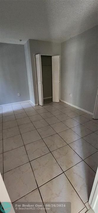 Recently Rented: $1,900 (2 beds, 2 baths, 860 Square Feet)