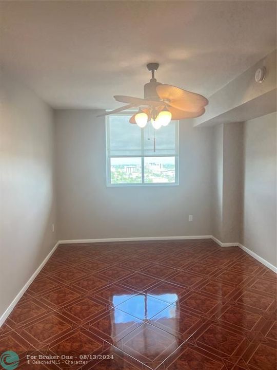 For Rent: $3,400 (2 beds, 2 baths, 1200 Square Feet)