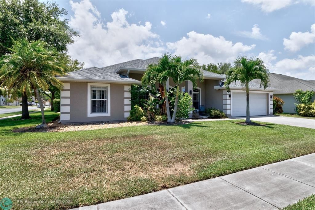 For Sale: $449,900 (4 beds, 2 baths, 2153 Square Feet)