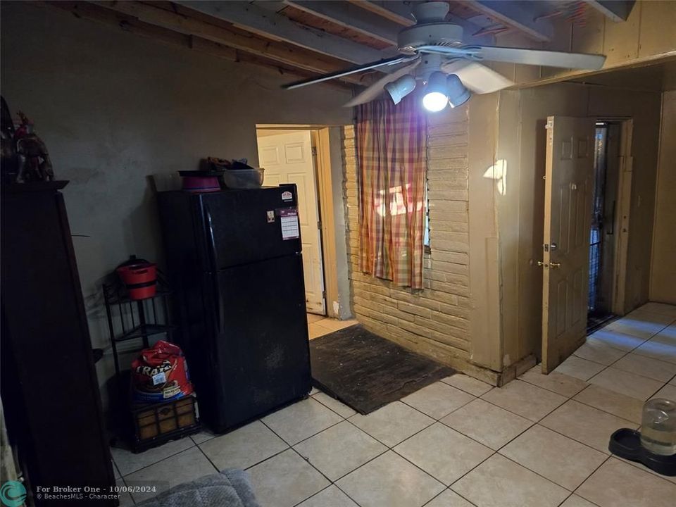 En Venta: $400,000 (4 camas, 2 baños, 1752 Pies cuadrados)