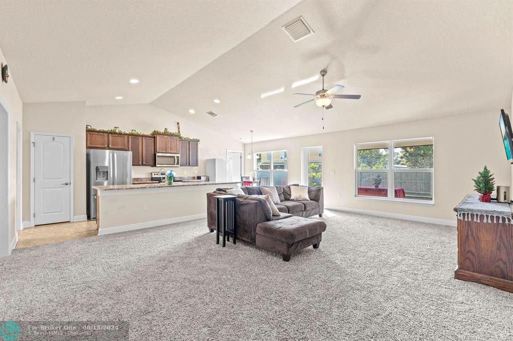 Active With Contract: $2,875 (4 beds, 3 baths, 2091 Square Feet)