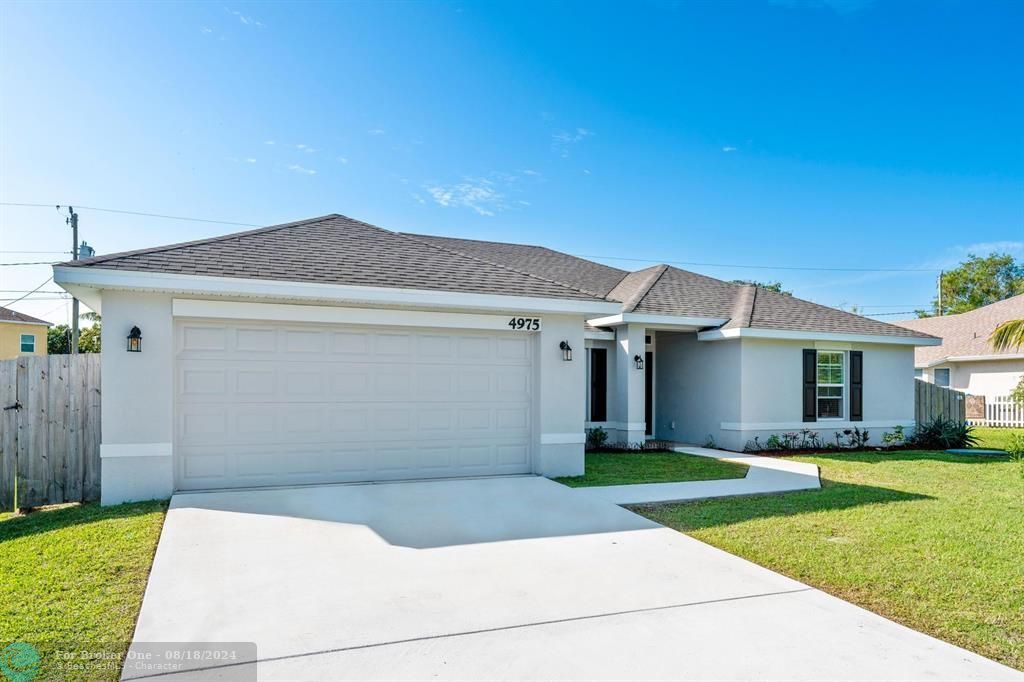 Active With Contract: $2,875 (4 beds, 3 baths, 2091 Square Feet)