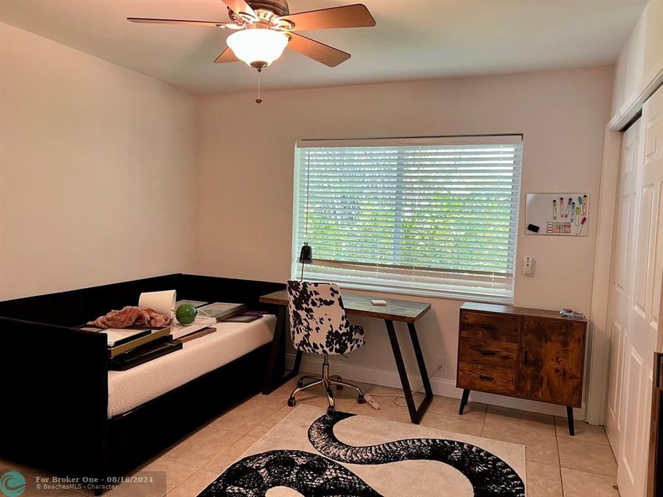 Recently Sold: $2,600 (2 beds, 2 baths, 1100 Square Feet)