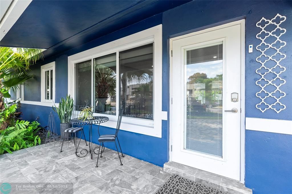 Active With Contract: $845,000 (3 beds, 2 baths, 1465 Square Feet)