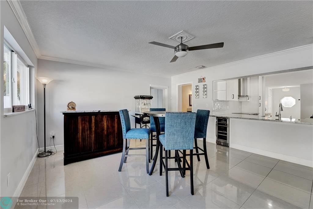 Active With Contract: $799,000 (3 beds, 2 baths, 2176 Square Feet)