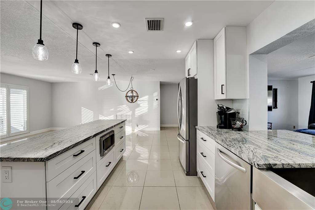 Active With Contract: $799,000 (3 beds, 2 baths, 2176 Square Feet)