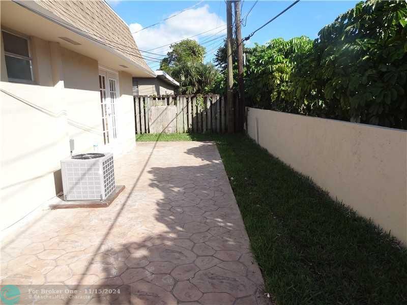 En Venta: $1,595 (1 camas, 1 baños, 0 Pies cuadrados)