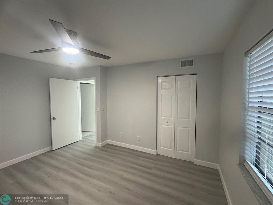 For Rent: $2,650 (2 beds, 2 baths, 1216 Square Feet)