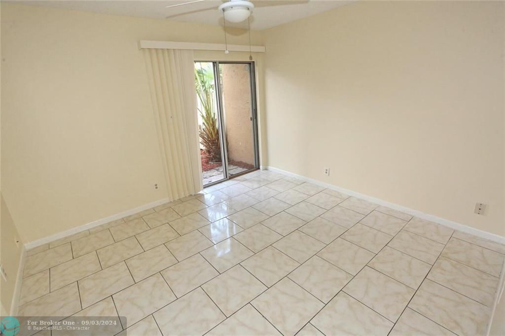 Active With Contract: $2,800 (3 beds, 2 baths, 0 Square Feet)