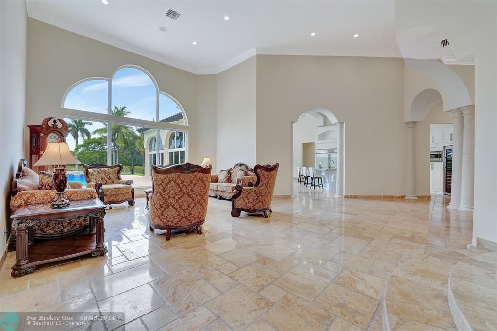 For Sale: $6,999,900 (7 beds, 9 baths, 7582 Square Feet)