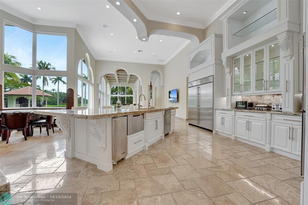 For Sale: $6,999,900 (7 beds, 9 baths, 7582 Square Feet)