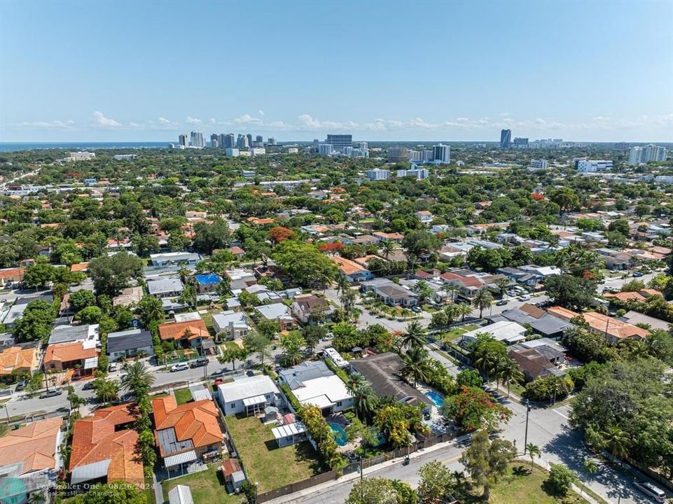 Active With Contract: $1,375,000 (4 beds, 3 baths, 2166 Square Feet)