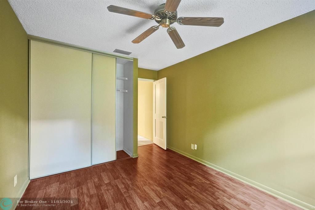 Recently Sold: $250,000 (2 beds, 2 baths, 1110 Square Feet)