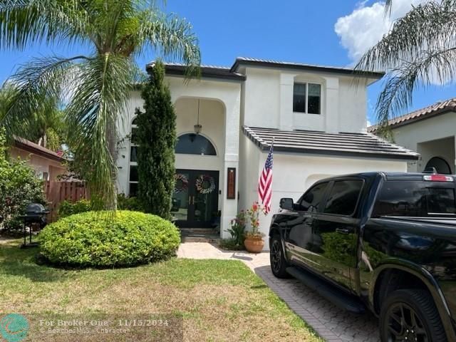 For Sale: $699,900 (3 beds, 2 baths, 2005 Square Feet)