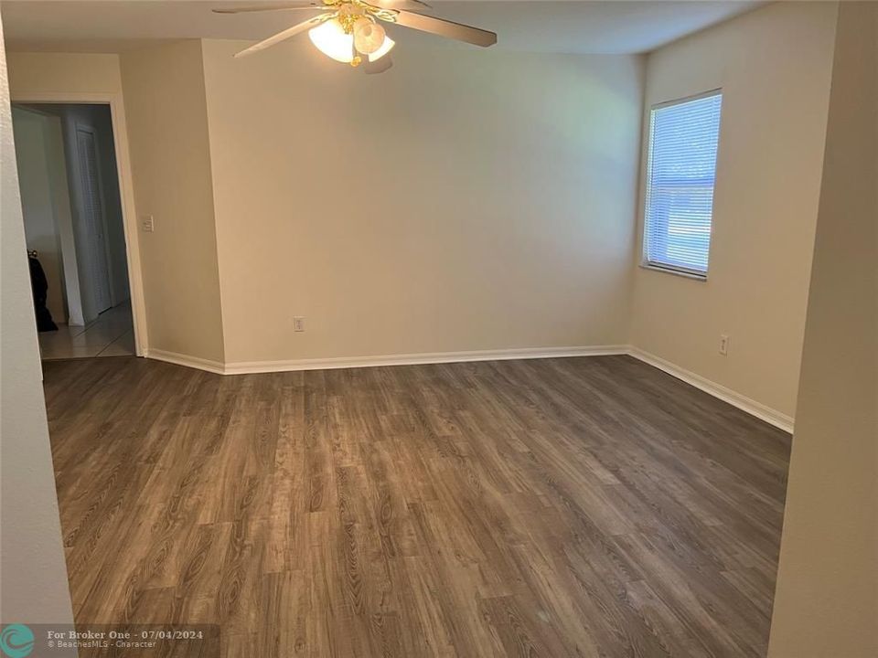 For Rent: $2,850 (4 beds, 2 baths, 2942 Square Feet)