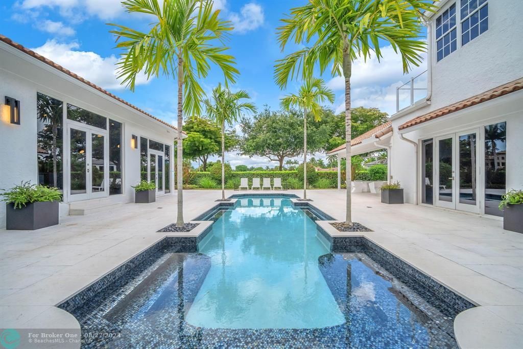 For Sale: $6,295,000 (5 beds, 6 baths, 6293 Square Feet)