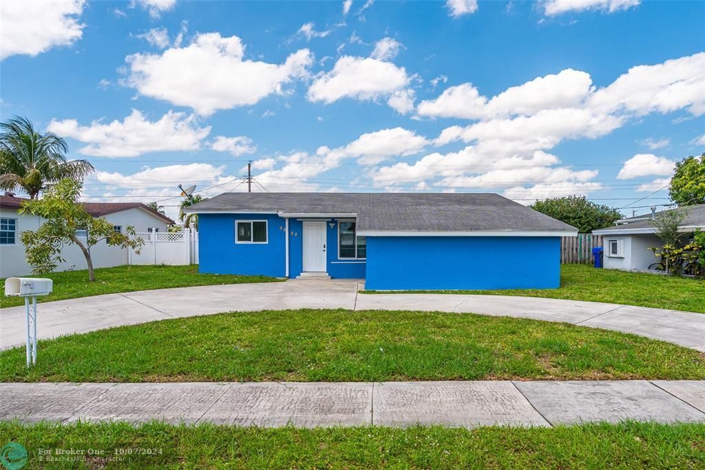 Active With Contract: $4,500 (5 beds, 2 baths, 1818 Square Feet)