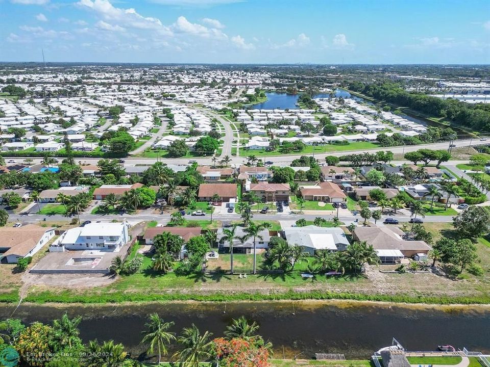 For Sale: $565,000 (2 beds, 2 baths, 1245 Square Feet)