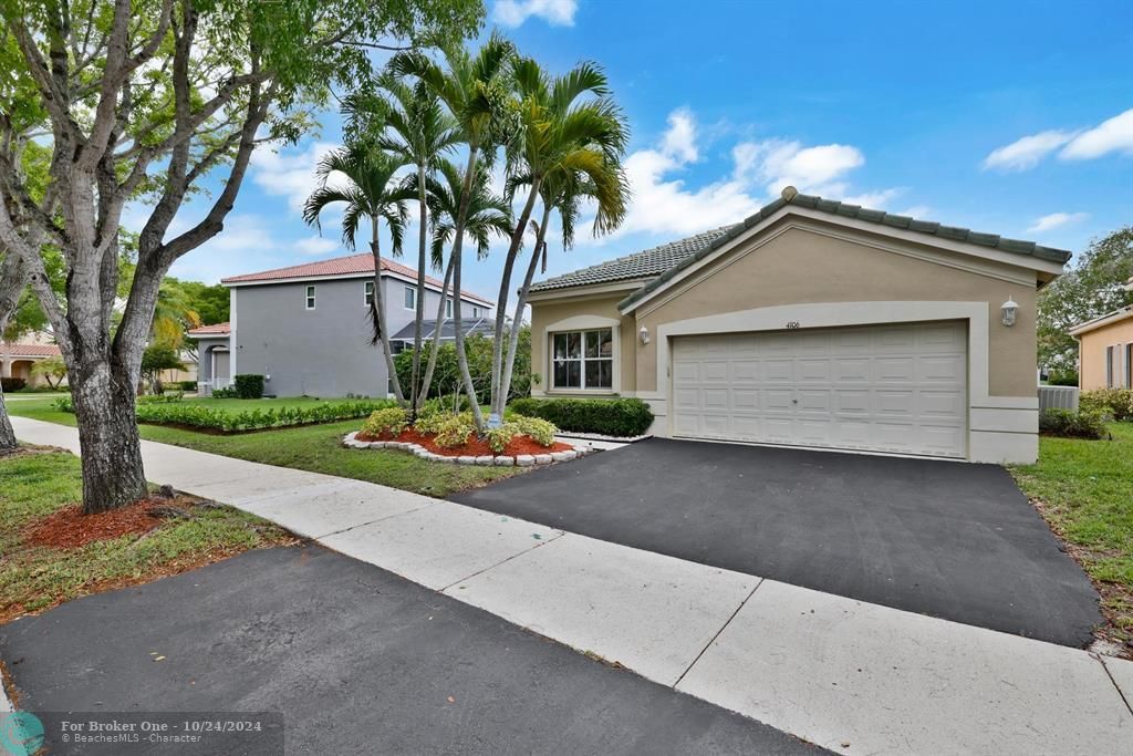 Active With Contract: $759,000 (3 beds, 2 baths, 1591 Square Feet)