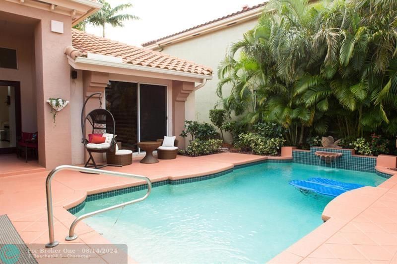 Active With Contract: $6,750 (4 beds, 3 baths, 2668 Square Feet)